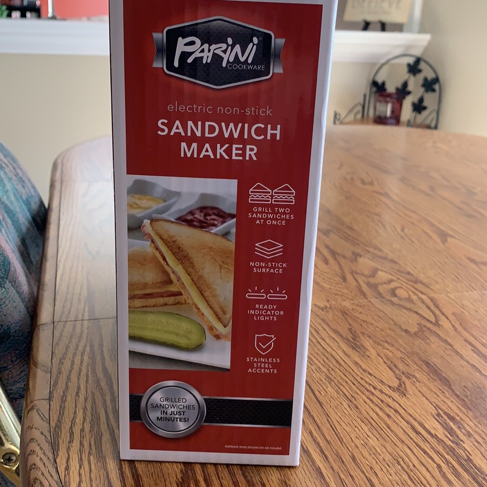 Parini electric non-stick sandwich maker. Brand new - Picture 3 of 4